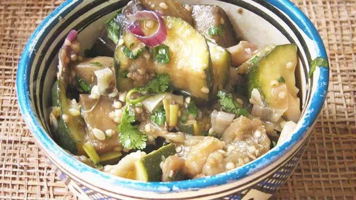 Salade de courgettes et d'aubergines à l'orientale