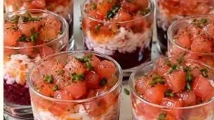 Verrines Apéritives à la Betterave, au Surimi et à la Tomate