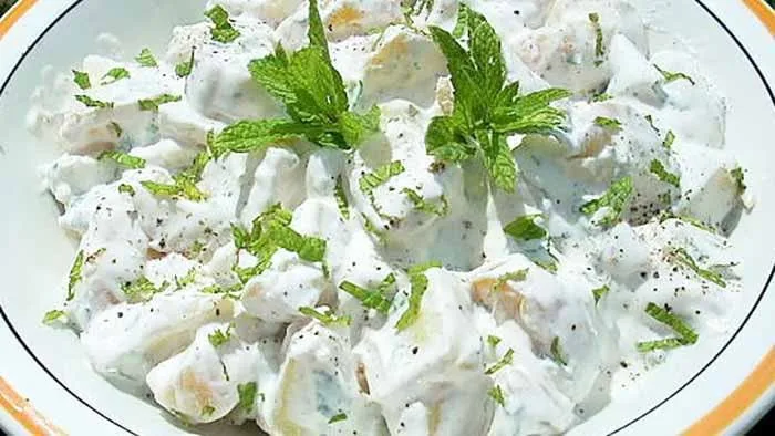 Salade de pommes de terre à la menthe