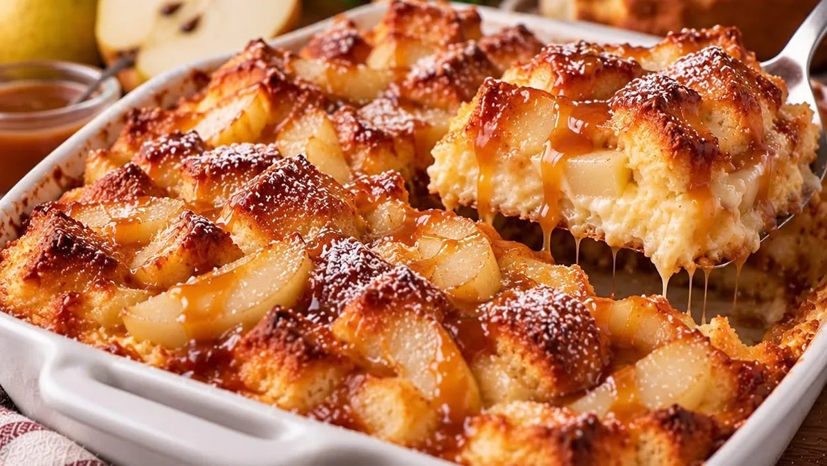 Gratin de brioche perdue aux poires et caramel