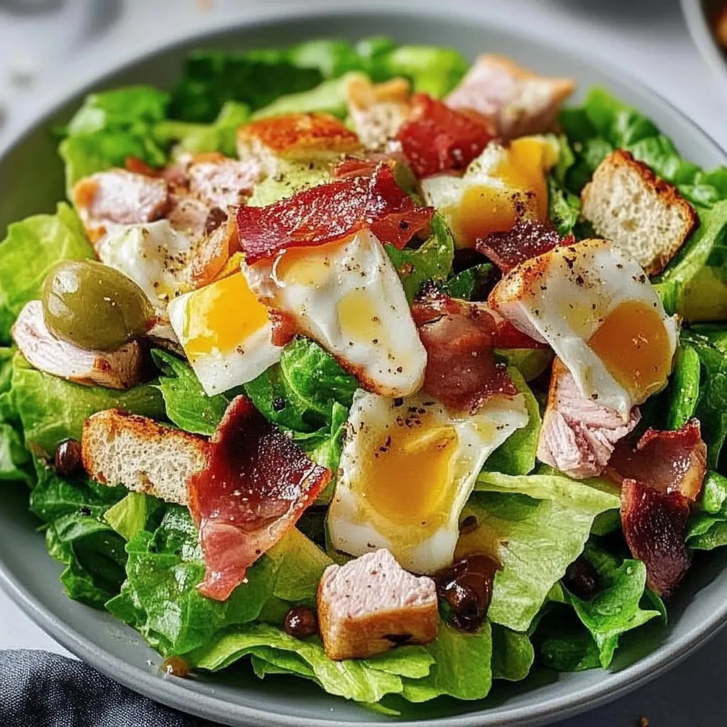 Grande Salade Lyonnaise