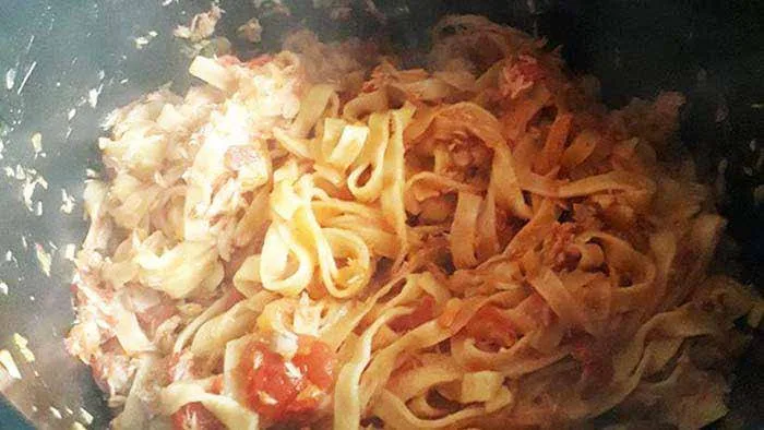 Tagliatelles tomates thon