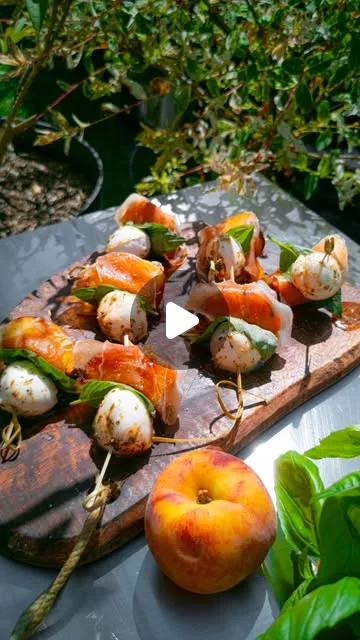 Brochettes de Pêches, Jambon Cru et Mozzarella