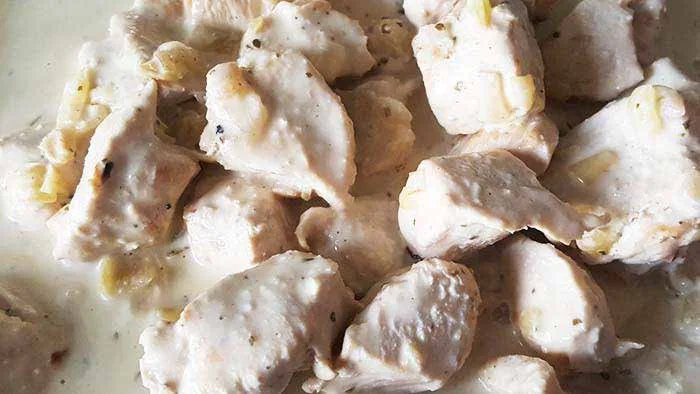 Blancs de poulet, sauce Boursin