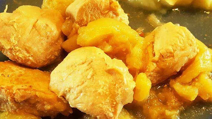 Poulet et pommes au cidre