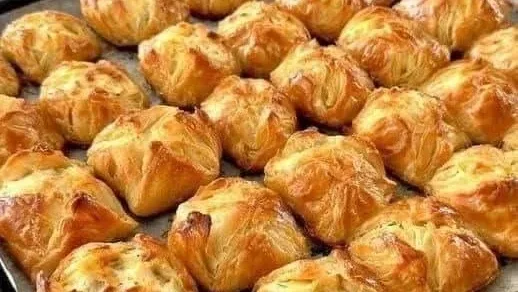 Petits feuilletés croustillants et dorés