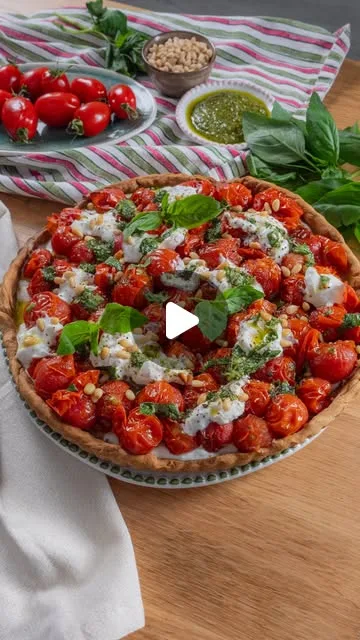 Tarte Inversée aux Tomates Rôties et Burrata