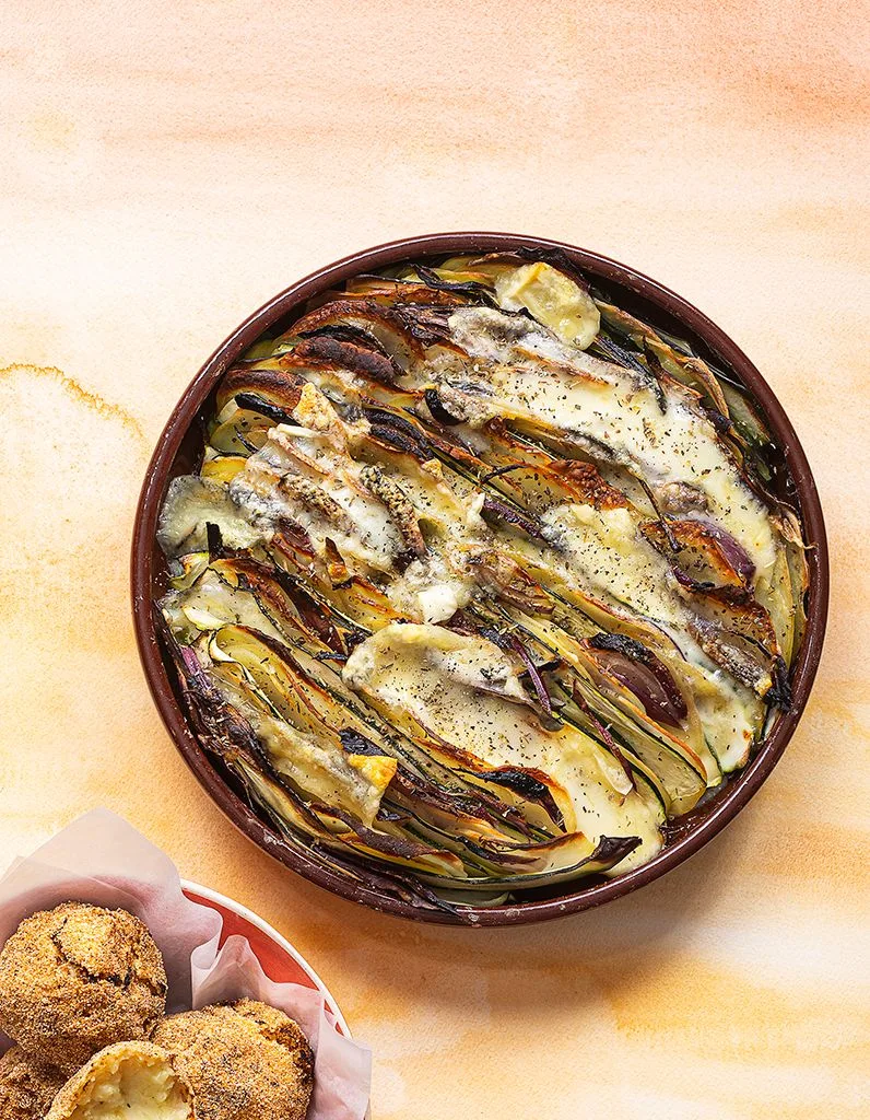 Tian de pommes de terre, courgettes, oignon et morbier