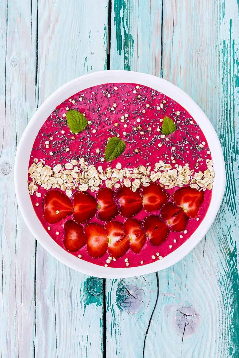 SMOOTHIE BOWL AUX FRUITS ROUGES