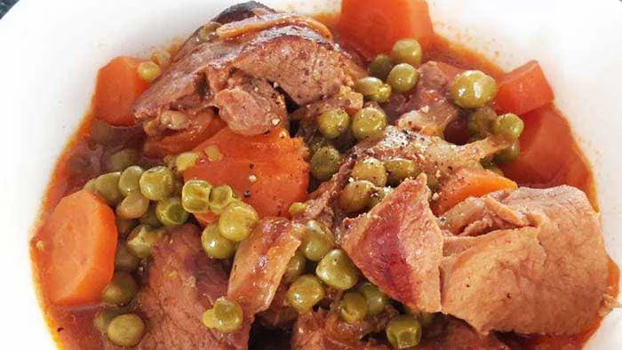 Navarin d'agneau (petits pois, carottes)
