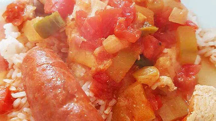 Poulet chorizo tomates poivrons courgette