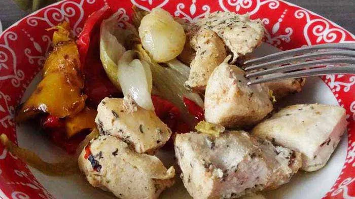Filets de poulet aux poivrons et endives