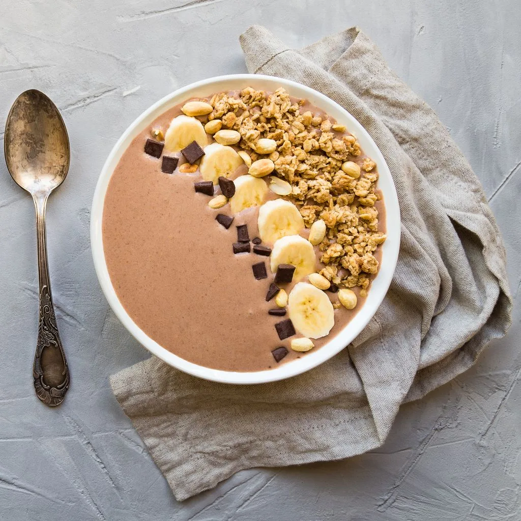 Smoothie bowl banane chocolat : la meilleure recette