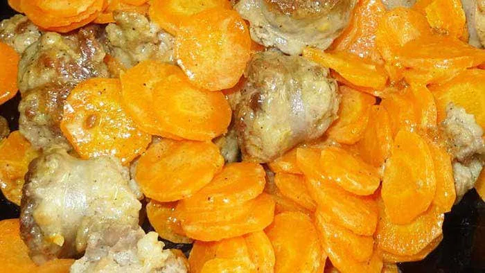 Poêlée carottes saucisse