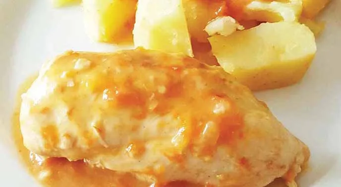 Filet de poulet sauce tomate à la crème